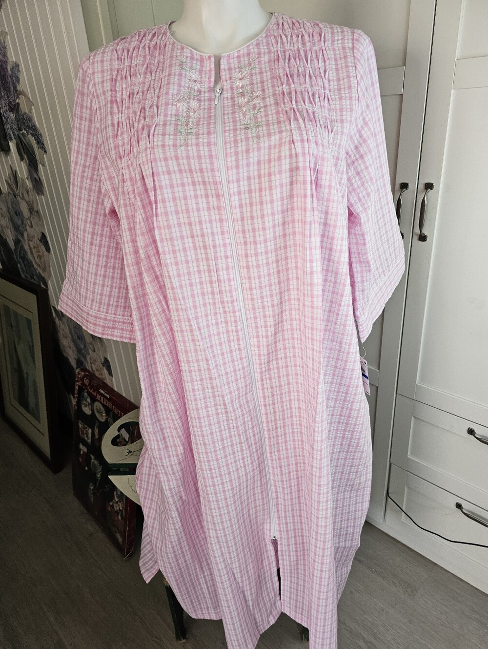 Miss Elaine XL Pink Gingham Zip Front Robe Housecoat Embroidered NWT
